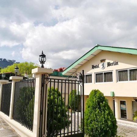 Hotel Berlin San Salvador Extérieur photo