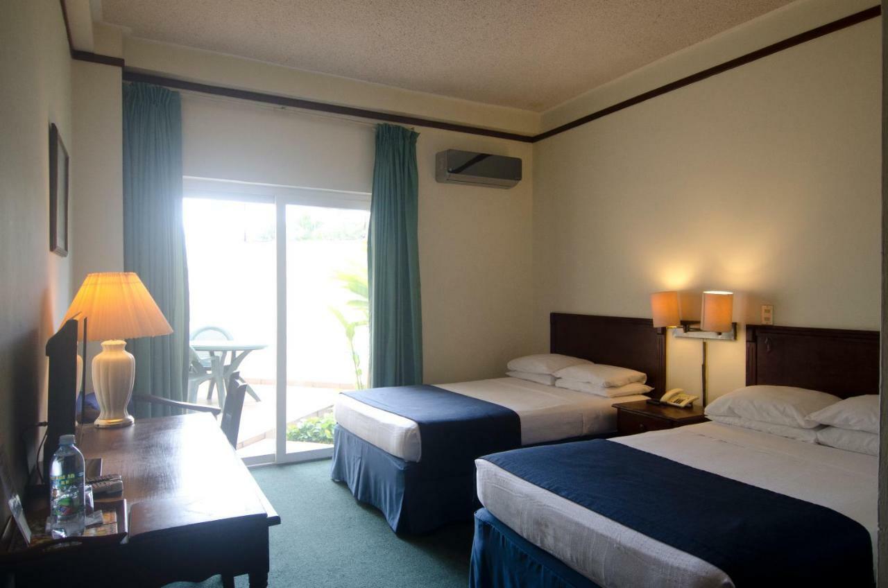 Hotel Berlin San Salvador Extérieur photo